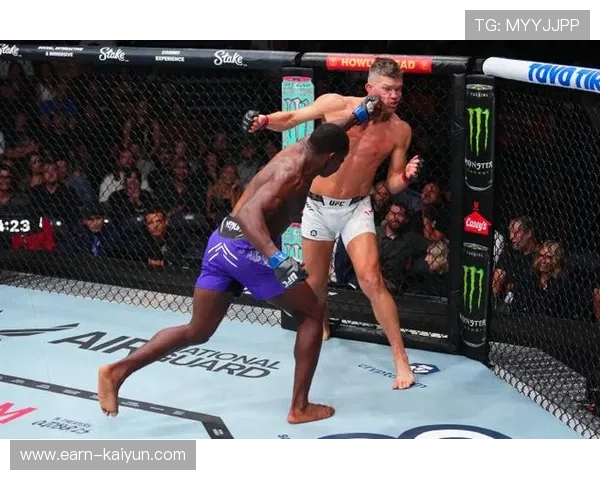 3月15日UFC敲定克里斯·柯蒂斯对阵米克特别克·奥罗尔拜。