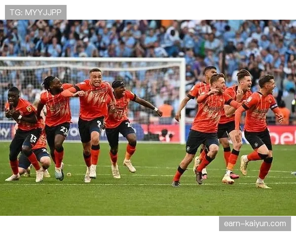 保级生死战带动消费，诺丁汉市酒吧餐饮业周末预订爆满